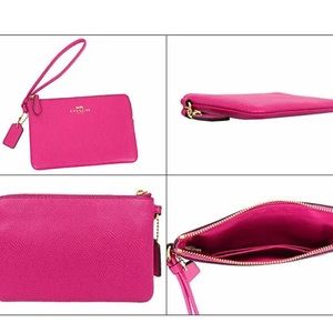 NWT COACH F54626 Leather Corner Zip Wristlet Pink Ruby. Authentic